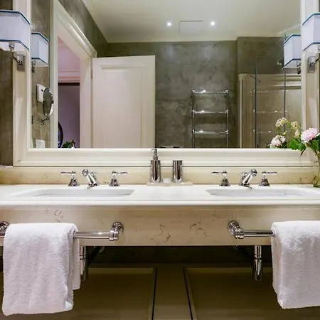 Luxury Corso 14 With Duomo View * פירנצה